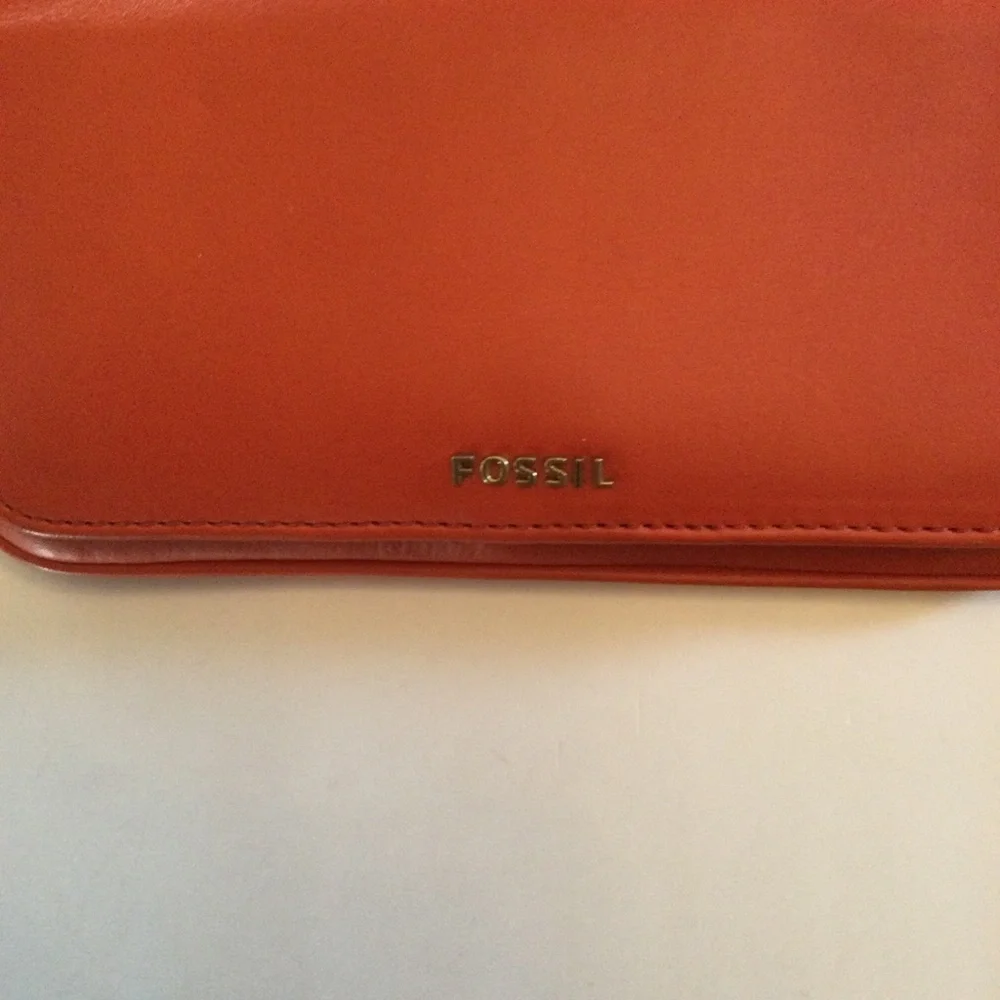 Fossil Tangerine Colored Genuine Leather Wallet Billfold Clutch With Zip…